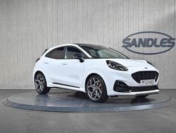 White Used 2023 Ford Puma ST Hatchback | £19,399 (Fair price)