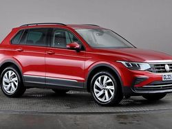 Red Used 2022 VW Tiguan Life SUV | £18,998 (Fair price)