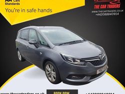 Grey Used 2017 Vauxhall Zafira SRi MPV | £8,988 (Expensive)
