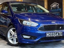 Blue Used 2015 Ford Focus Zetec Hatchback | £5,495 (Good price)