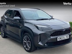 Used 2025 Toyota Yaris Hybrid Estate | £23,535 (Fair price)