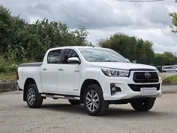 White Used 2019 Toyota HiLux Pickup | £18,995 (Fair price)
