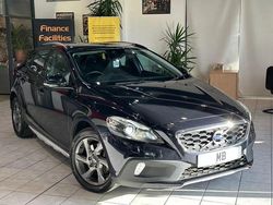 Blue Used 2016 Volvo V40 CC Pro Estate | £4,549 (Fair price)