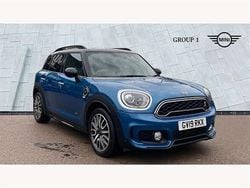 Island blue Used 2019 Mini Cooper S Countryman Sport SUV | £19,295 (Fair price)