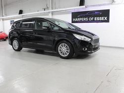 Black Used 2015 Ford S-MAX Zetec MPV | £7,595 (Good price)