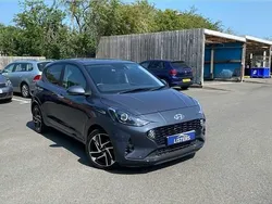 Pearl aurora grey Used 2022 Hyundai i10 Premium Hatchback | £14,295 (Fair price)