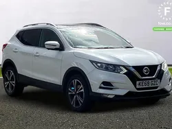 White Used 2020 Nissan Qashqai N-Connecta SUV | £12,099 (Good price)