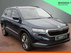 Petrol blue metallic Used 2022 Skoda Karoq SE Drive SUV | £18,350 (Fair price)