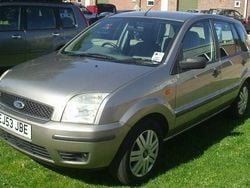 Used 2003 Ford Fusion Estate | £2,495 (Expensive)