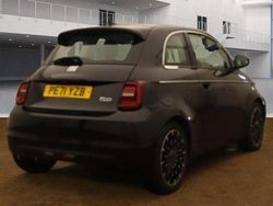 Black Used 2021 Fiat 500e La Prima Hatchback | £16,995 (Fair price)