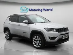 Silver/black Used 2021 Jeep Compass SUV | £17,700 (Fair price)
