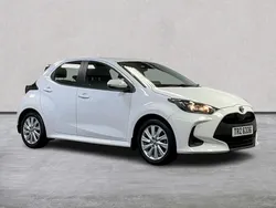 White Used 2022 Toyota Yaris Hybrid Hatchback | £15,640 (Good price)