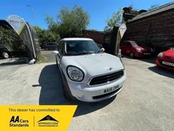 White Used 2015 Mini Cooper D Hatch Hatchback | £6,695 (Fair price)