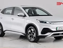 Skiing white Used 2024 BYD Atto 3 Design SUV | £24,590 (Fair price)