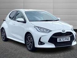 White Used 2022 Toyota Yaris Hybrid Design Hatchback | £16,990 (Fair price)