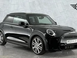 Black Used 2023 Mini Cooper S Exclusive Hatchback | £22,799 (Fair price)
