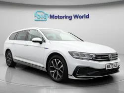 White Used 2022 VW Passat GTE Estate | £18,700 (Fair price)
