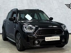Black Used 2021 Mini Cooper Countryman Exclusive SUV | £21,995 (Fair price)