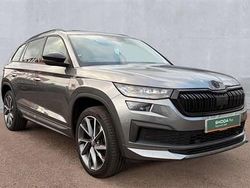 Graphite grey metallic Used 2022 Skoda Kodiaq SportLine SUV | £27,640 (Fair price)