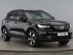 Onyx black Used 2021 Volvo XC40 Core SUV | £22,500 (Fair price)