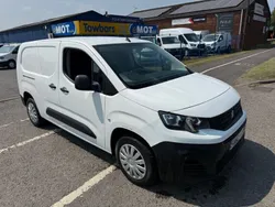White Used 2019 Peugeot Partner MPV | £5,495 (Fair price)