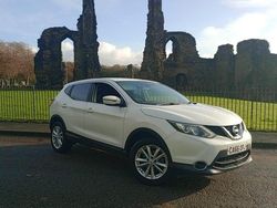 White Used 2017 Nissan Qashqai Acenta SUV | £5,999 (Super price)
