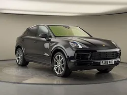 Black Used 2019 Porsche Cayenne SUV | £46,500 (A bit pricey)