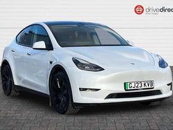 White Used 2023 Tesla Model Y Long Range AWD SUV | £25,399 (Fair price)