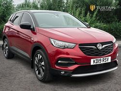 Red Used 2019 Vauxhall Grandland X Sport SUV | £11,449 (Fair price)