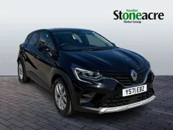 Black Used 2021 Renault Captur Iconic SUV | £13,599 (Fair price)