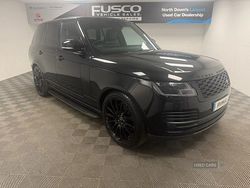 Black Used 2018 Land Rover Range Rover Vogue SE SUV | £28,490 (Fair price)