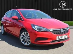 Red Used 2016 Vauxhall Astra Hatchback | £6,485 (Fair price)