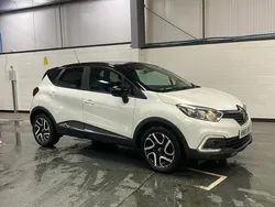 White/black Used 2019 Renault Captur Iconic SUV | £9,698 (Fair price)