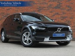 Black Used 2019 Volvo V90 CC Estate | £21,989 (Fair price)