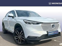 White Used 2023 Honda HR-V Advance SUV | £24,995 (Fair price)