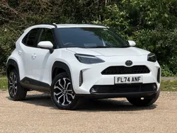 White Used 2024 Toyota Yaris Hybrid Design | £24,767