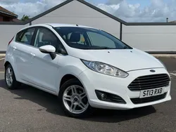 White Used 2013 Ford Fiesta Zetec Hatchback | £4,999 (Fair price)