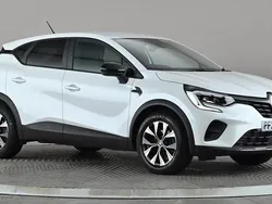 White Used 2023 Renault Captur Evolution SUV | £16,498 (Fair price)