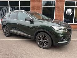 Green Used 2019 Renault Kadjar Iconic SUV | £10,950 (Good price)