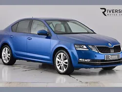 Race blue Used 2018 Skoda Octavia SE L Hatchback | £12,250 (Fair price)