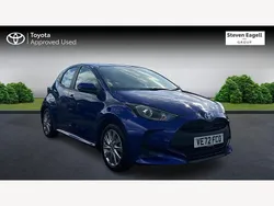 Blue Used 2022 Toyota Yaris Hybrid Hatchback | £16,326 (Fair price)