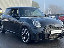 Black Used 2023 Mini Cooper Hatch Hatchback | £22,700 (Fair price)