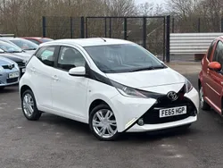 White Used 2015 Toyota Aygo x-press Hatchback | £5,495 (Fair price)