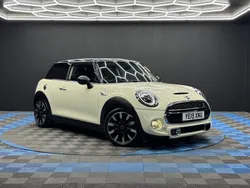 White Used 2019 Mini Cooper S Exclusive Hatchback | £11,490 (Fair price)