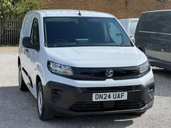 White Used 2024 Vauxhall Combo S MPV | £13,995 (Fair price)