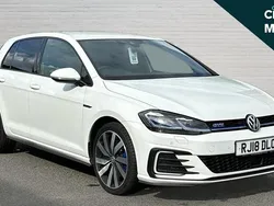 White Used 2018 VW Golf VII Advance Hatchback | £12,476 (Fair price)