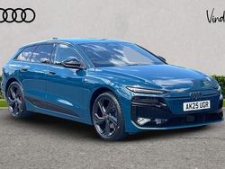 Blue Used 2025 Audi e-tron Comfort SUV | £59,400