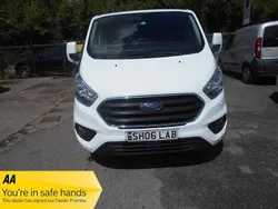 White Used 2019 Ford Transit Custom Limited | £14,299 (Expensive)
