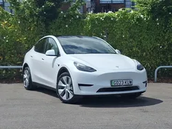 White Used 2023 Tesla Model Y SUV | £25,498 (Good price)