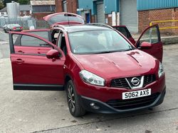 Red Used 2013 Nissan Qashqai +2 N-TEC SUV | £2,695 (Fair price)